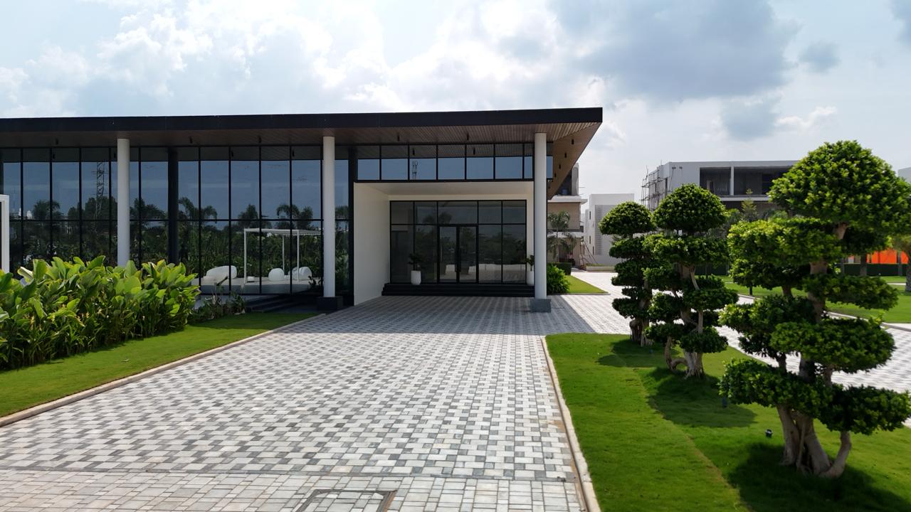 Exterior View 2